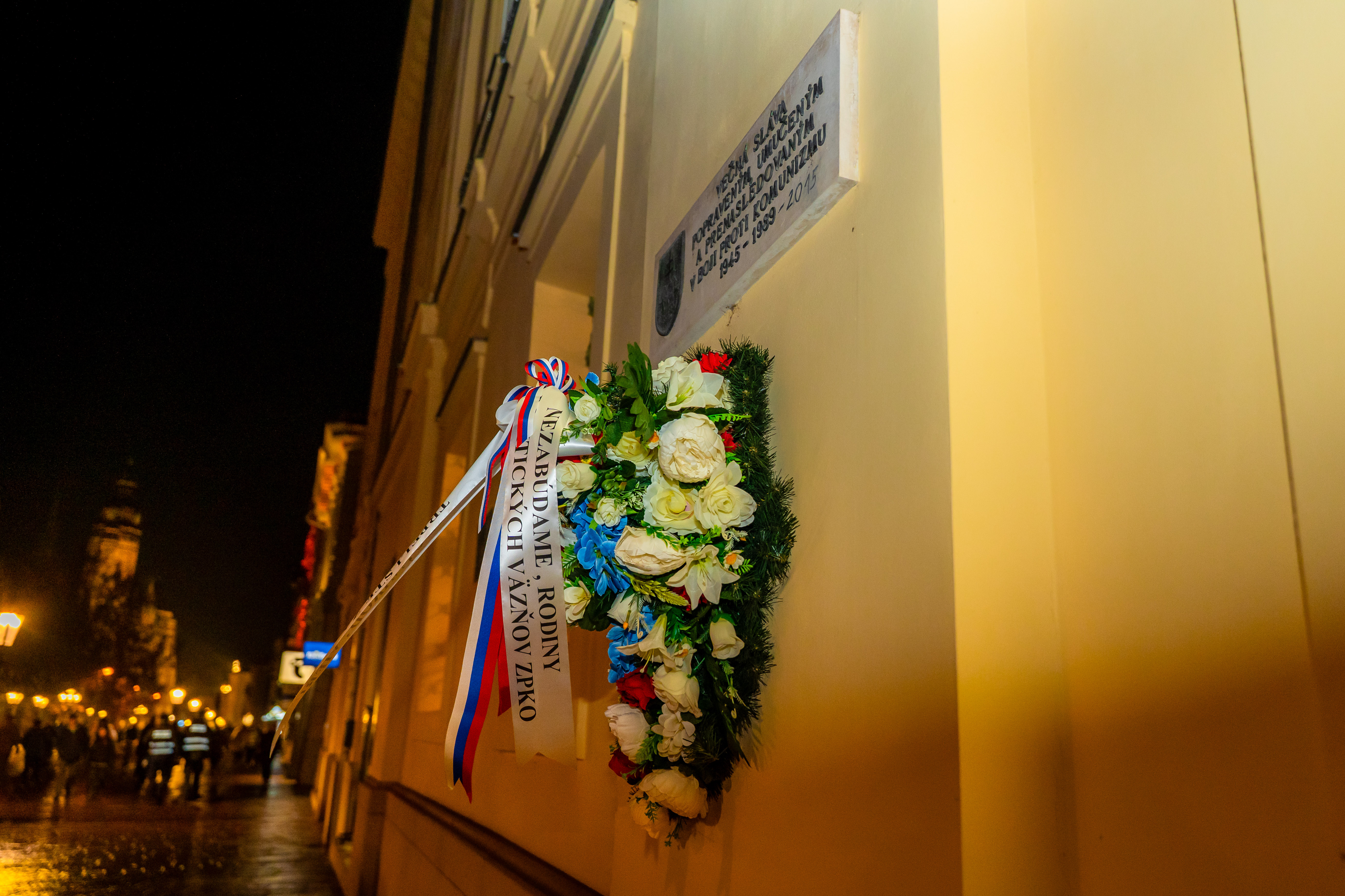 Pietna spomienka - Den boja za slobodu a demokraciu-43